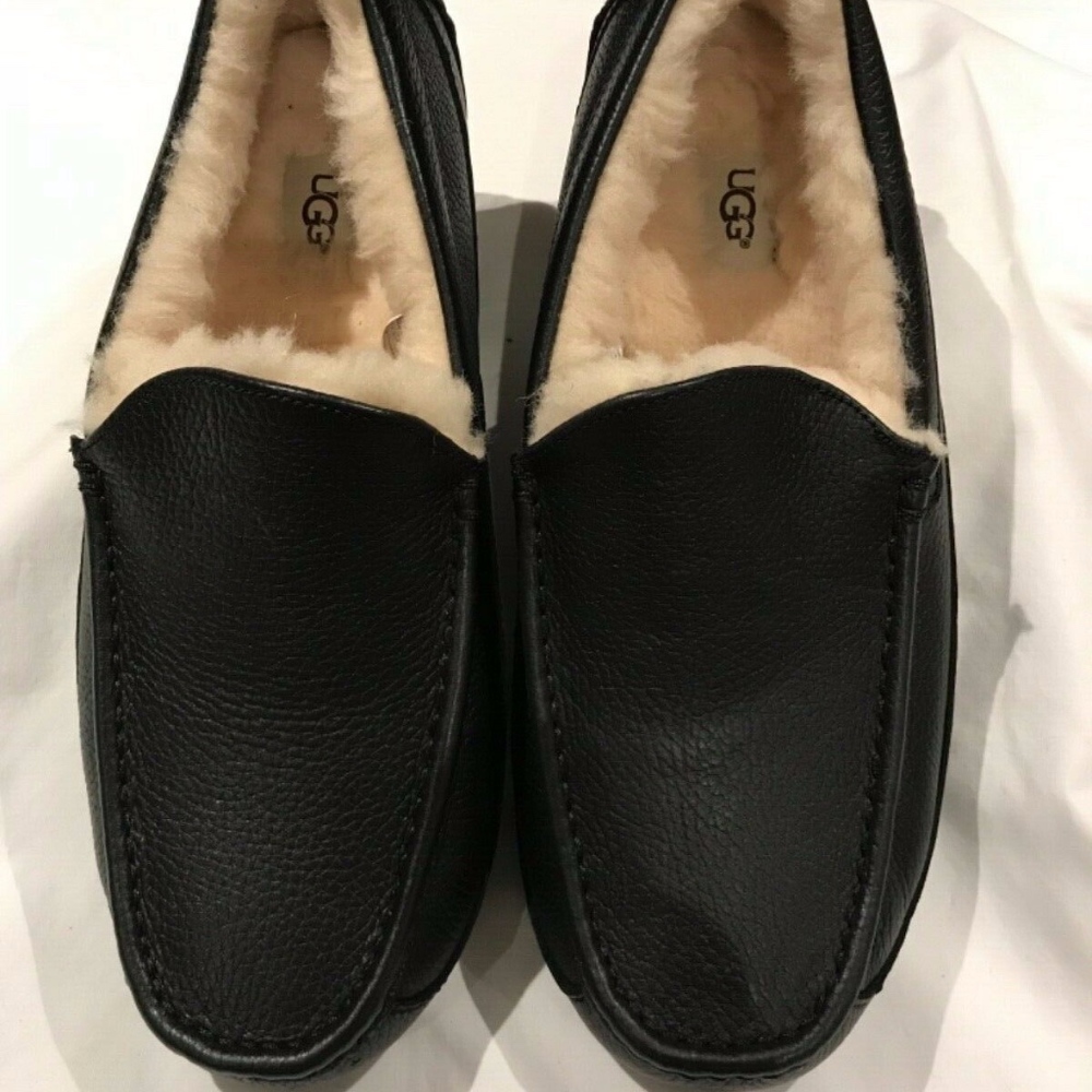 UGG Ascot Mens Leather Slippers Sheepskin US 11